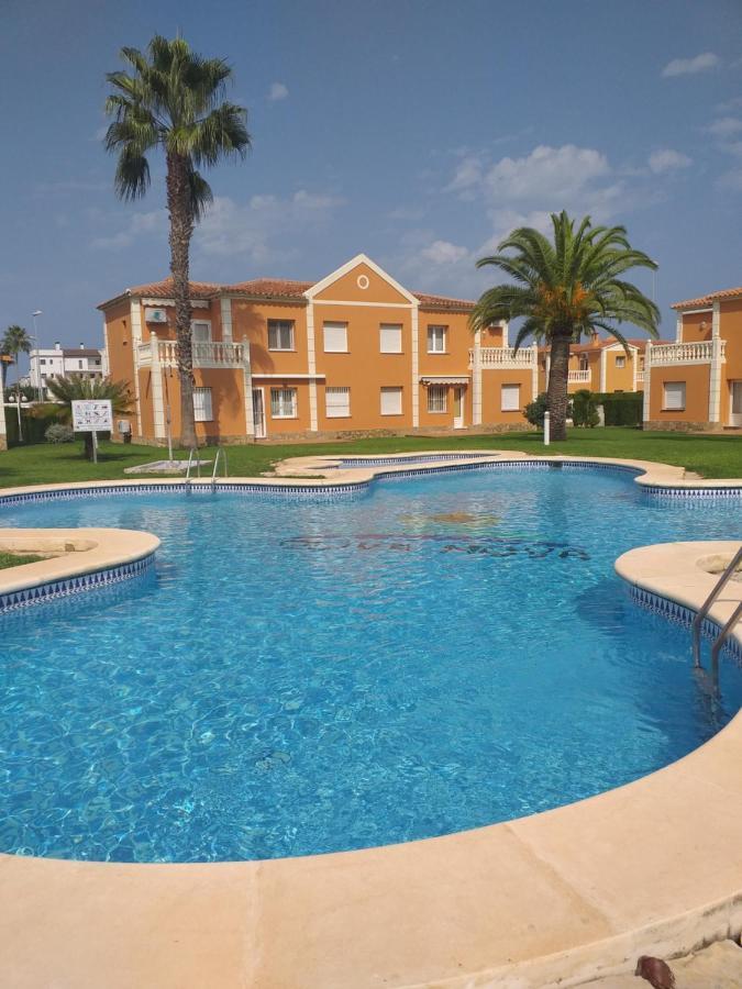 דירות Oliva Nova Flat In Front Of Met מראה חיצוני תמונה